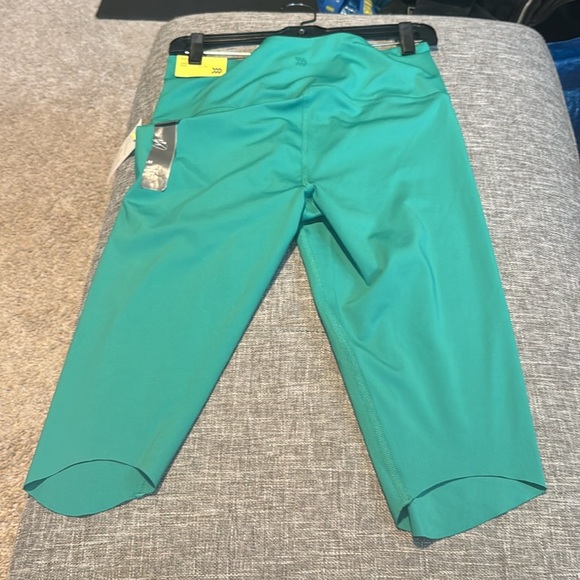 Sculpt High-rise Cropped Leggings - All In Motion - Picture 12 of 12